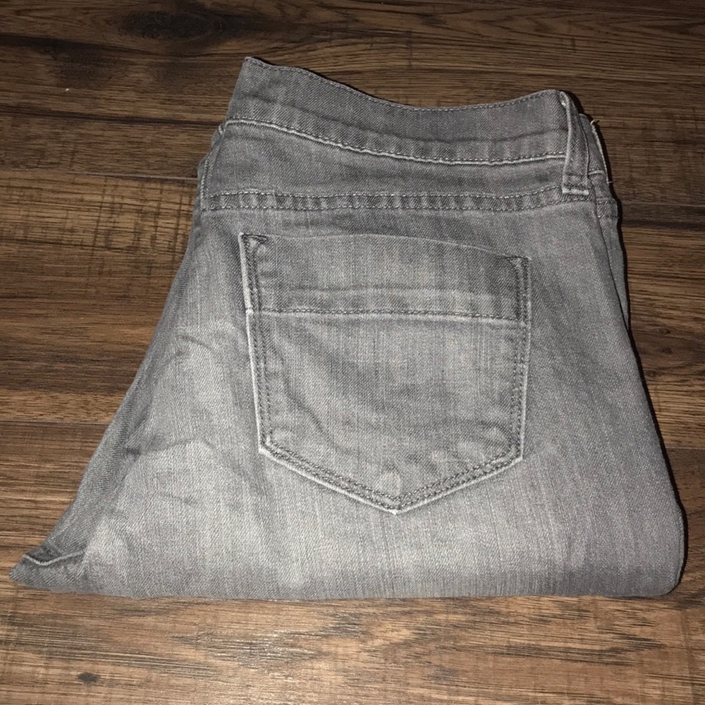 Size 8 Regular Grey Old Navy Sweetheart Jeans - Picture 8 of 9